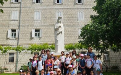 2.a i 2.b NA IZLETU U Sinj-Trilj